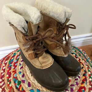 Sorel Alpine leather snow  boots